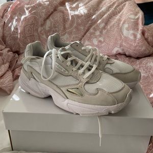 Adidas Falcon Sneakers